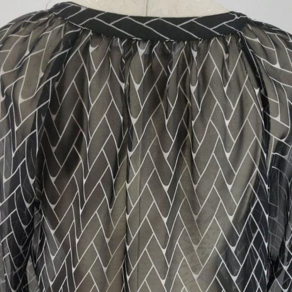 Anthropologie Zoa New York  Black‎ & White Geometric Chevron Sheer Blouse Medium - Picture 6 of 8
